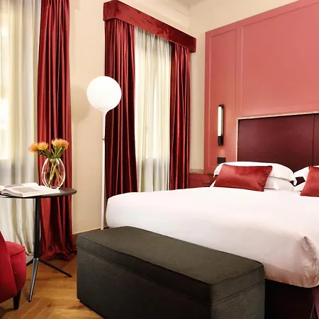 ホテル Floren Luxury 5*